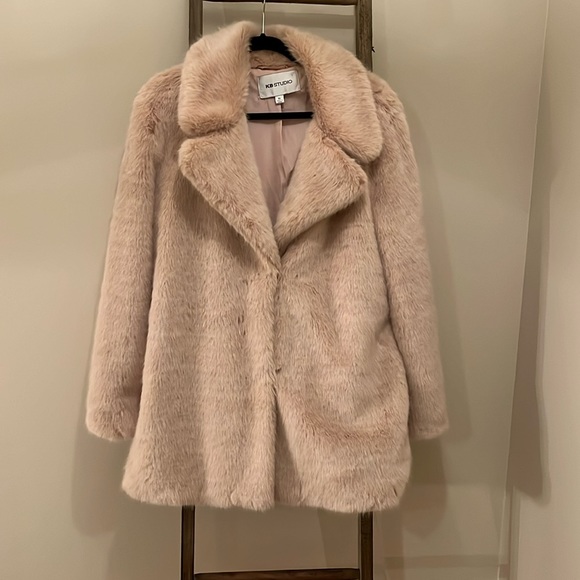 KB studio, blush faux for car coat - Picture 1 of 4
